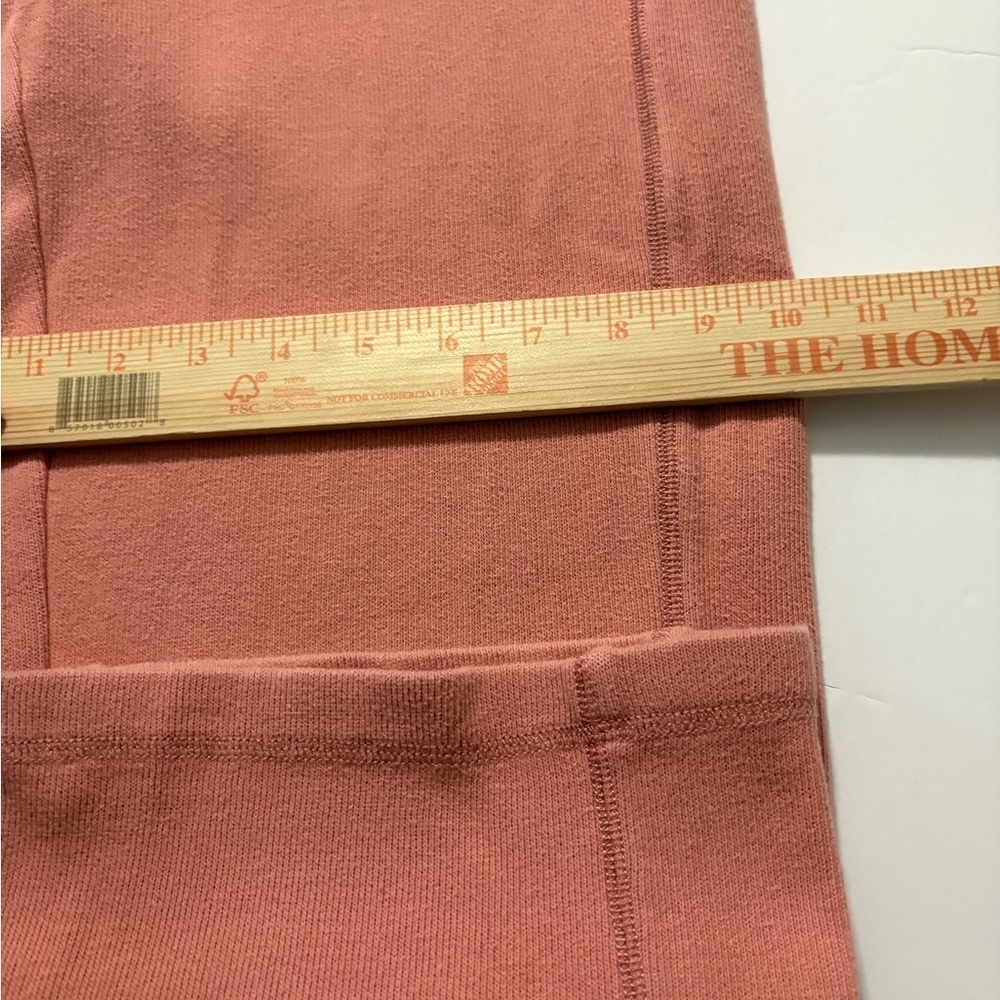 Tommy Bahama Athleisure Ribbed 100% Cotton Coral Knit 1/4 Top and Cropped Pants. - Picture 9 of 16